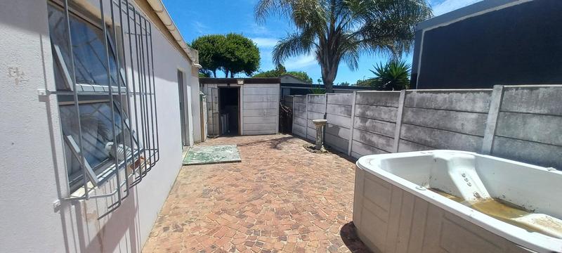 2 Bedroom Property for Sale in Richwood Western Cape